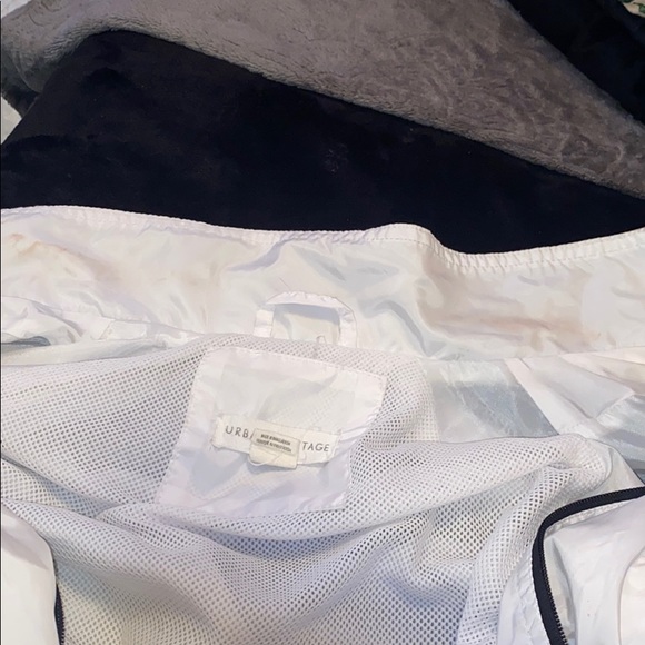 White & Black wind breaker cropped jacket - Picture 2 of 2